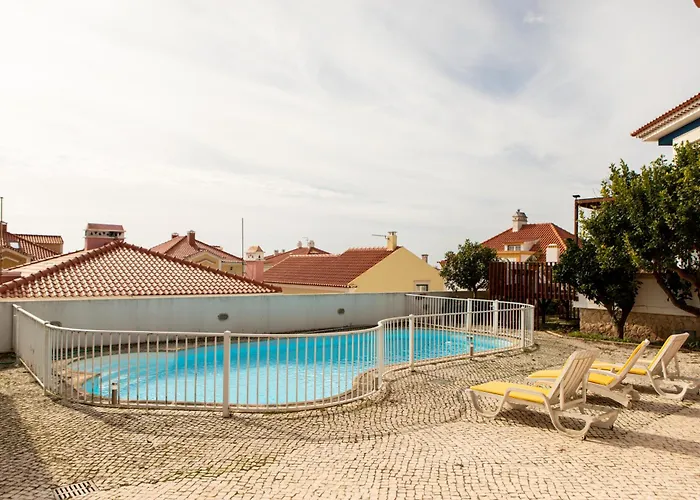 Casa Do Limoeiro Praia da Lourinhã